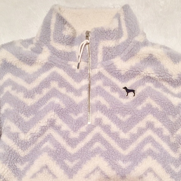 ❄️NWOT Victoria’s Secret Sherpa Fleece❄️ - Picture 5 of 6